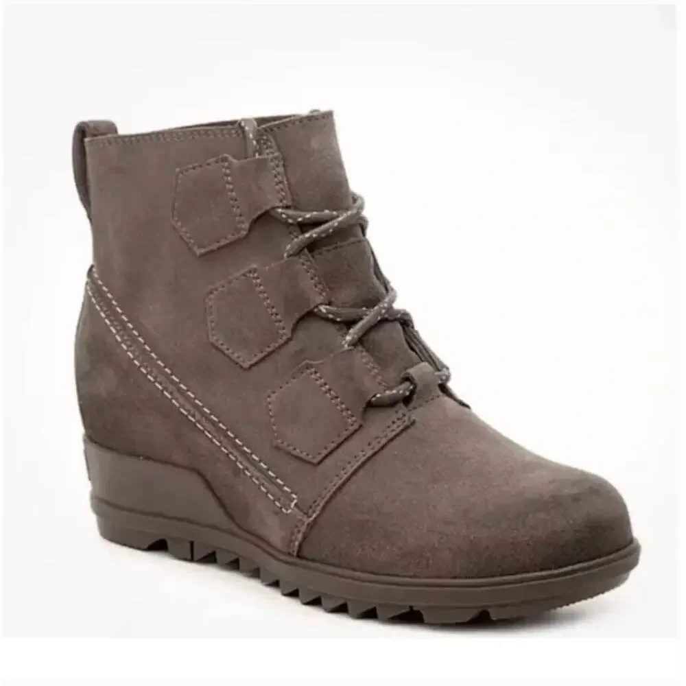 Sorel Evie Major Wedge Boots 9.5 Gray Suede NWT Combat Lace Ankle Booties